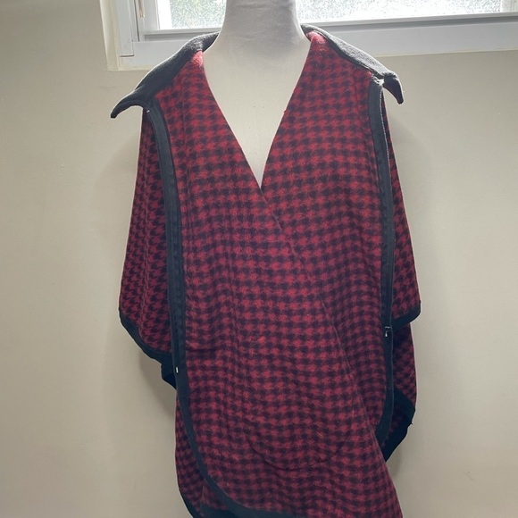 LE Mode houndstooth poncho with pockets - Picture 2 of 6